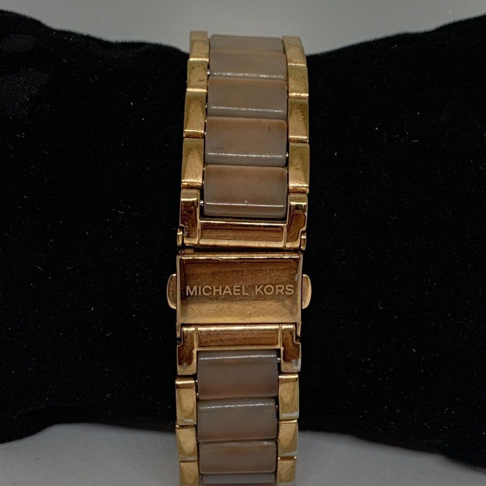 Michael Kors Mk5840 Women's Stainless Steel Analog Dial Quartz Wrist Watch Pb25 - Picture 4 of 9